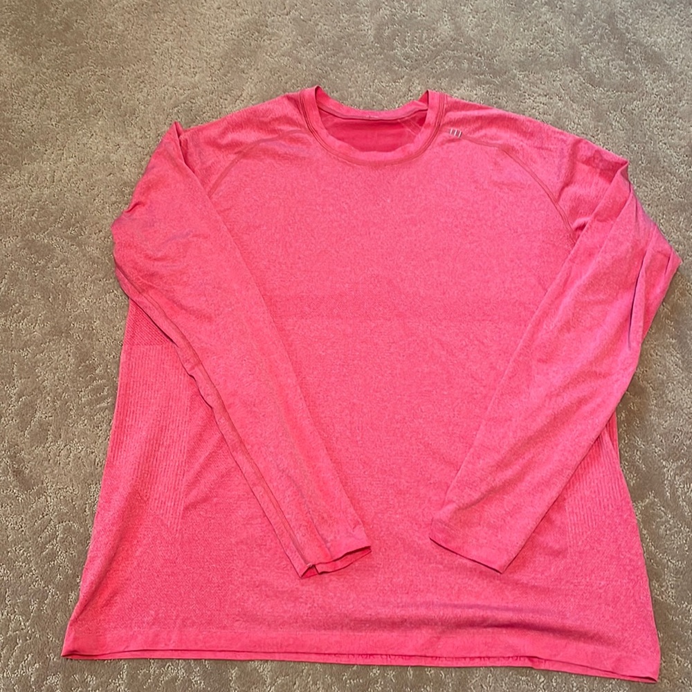 Lululemon Mens XL long sleeve tshirt